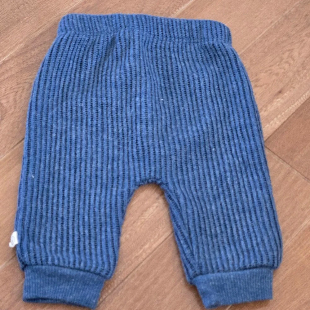 Snug baby clothing